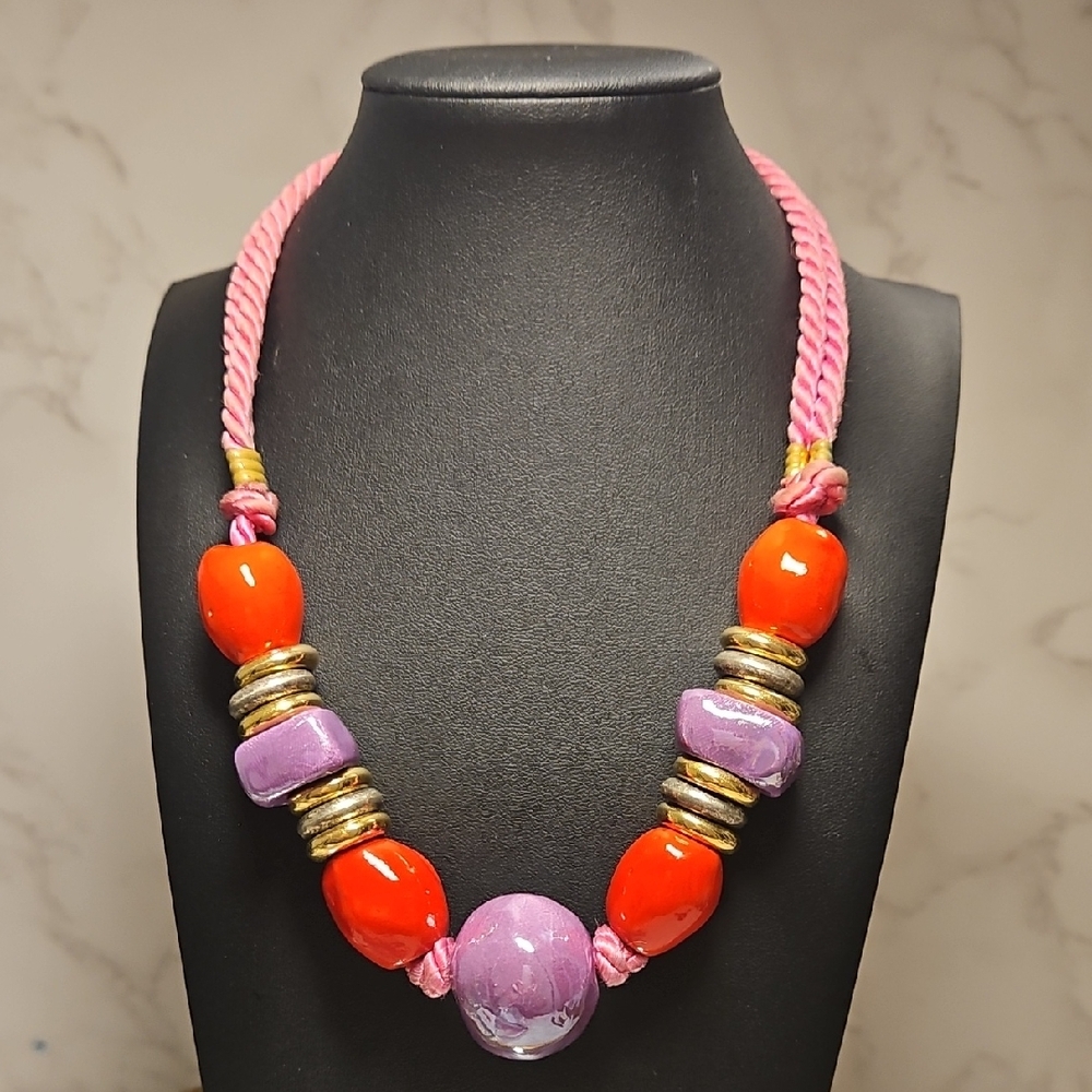 VINTAGE '80 s Pink and Purple Beaded Necklace